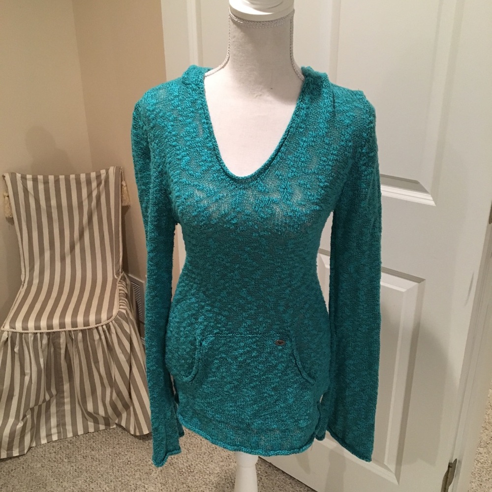 Roxy sweater hoodie. Size medium